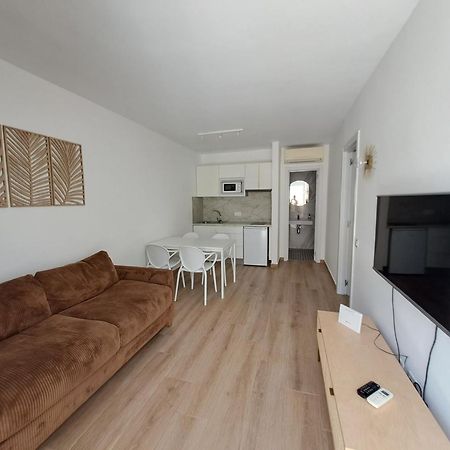 Homeforguest Apartamento 13 Con Terraza Y Piscina En Corralejo Kültér fotó