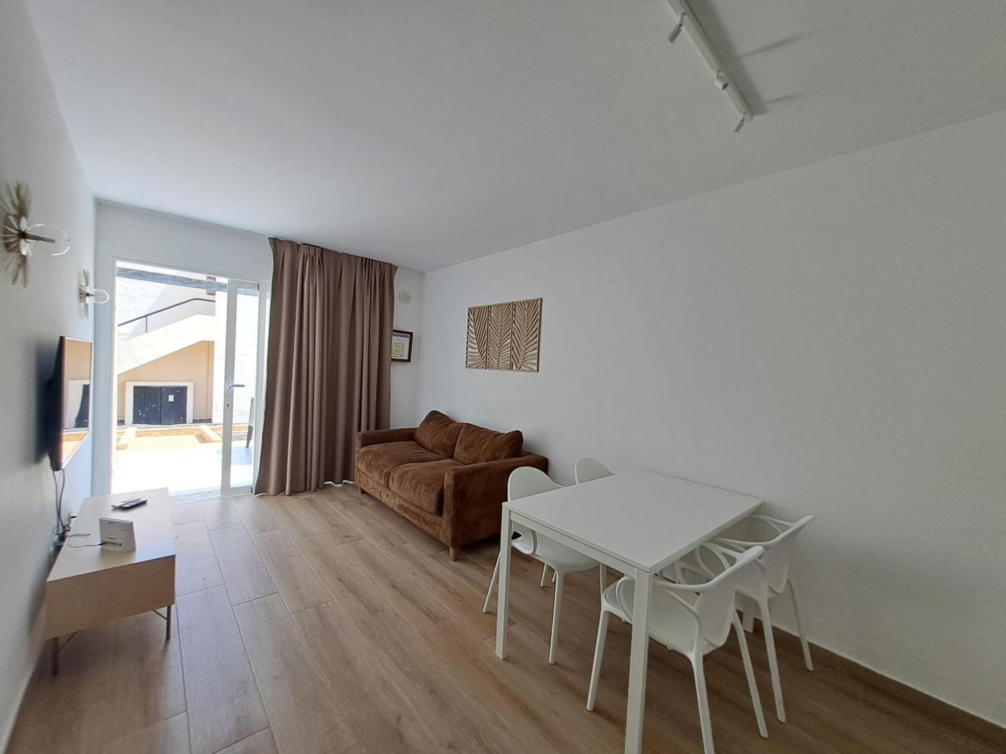 Homeforguest Apartamento 13 Con Terraza Y Piscina En Corralejo Kültér fotó