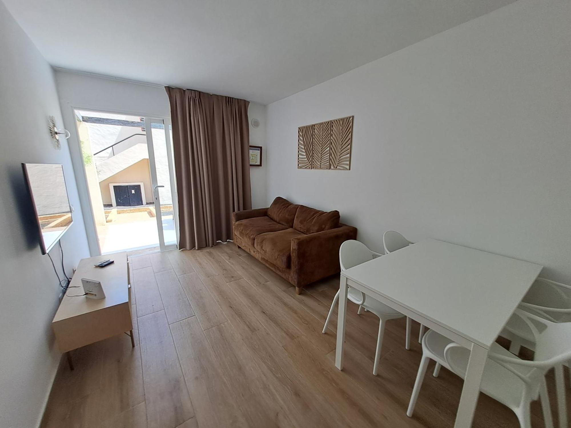 Homeforguest Apartamento 13 Con Terraza Y Piscina En Corralejo Kültér fotó