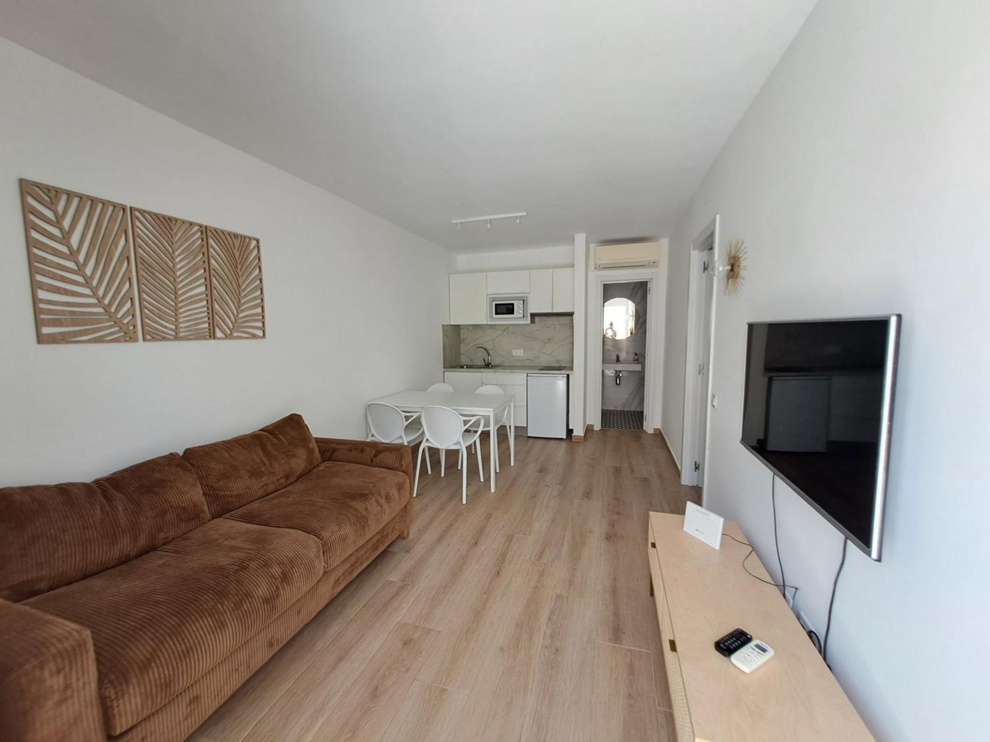 Homeforguest Apartamento 13 Con Terraza Y Piscina En Corralejo Kültér fotó